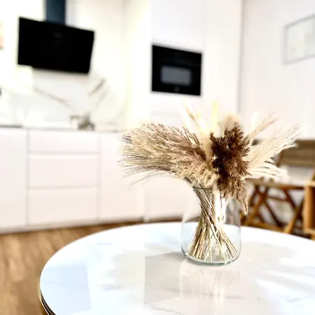 公寓 House In Garden 2