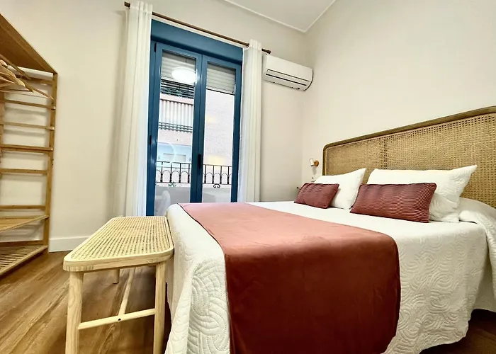 דירה House In Garden 2