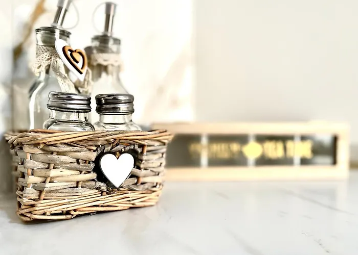 House In Garden 2 דירה *